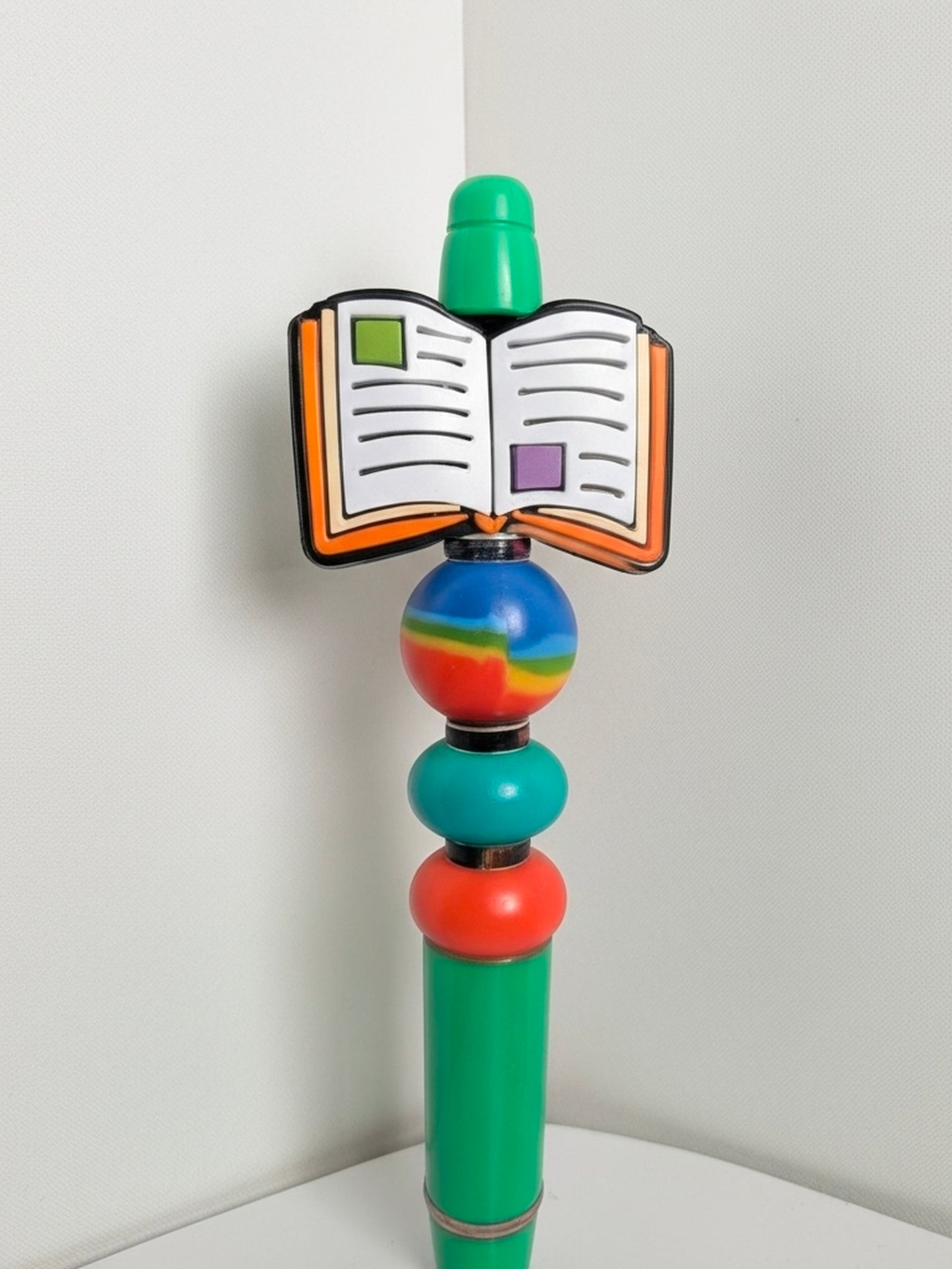 Colorful Book Lover Bead Pen 📖🌈